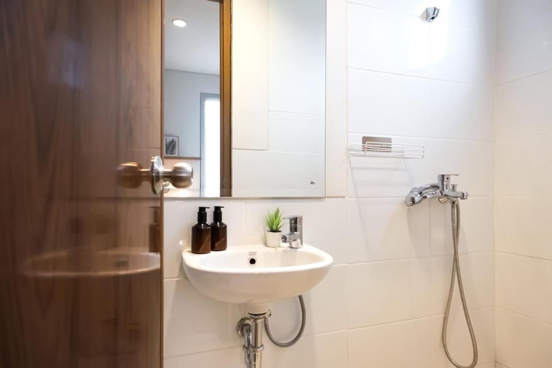 Twospaces Living At Zena Mozia Tegal  Exteriér fotografie